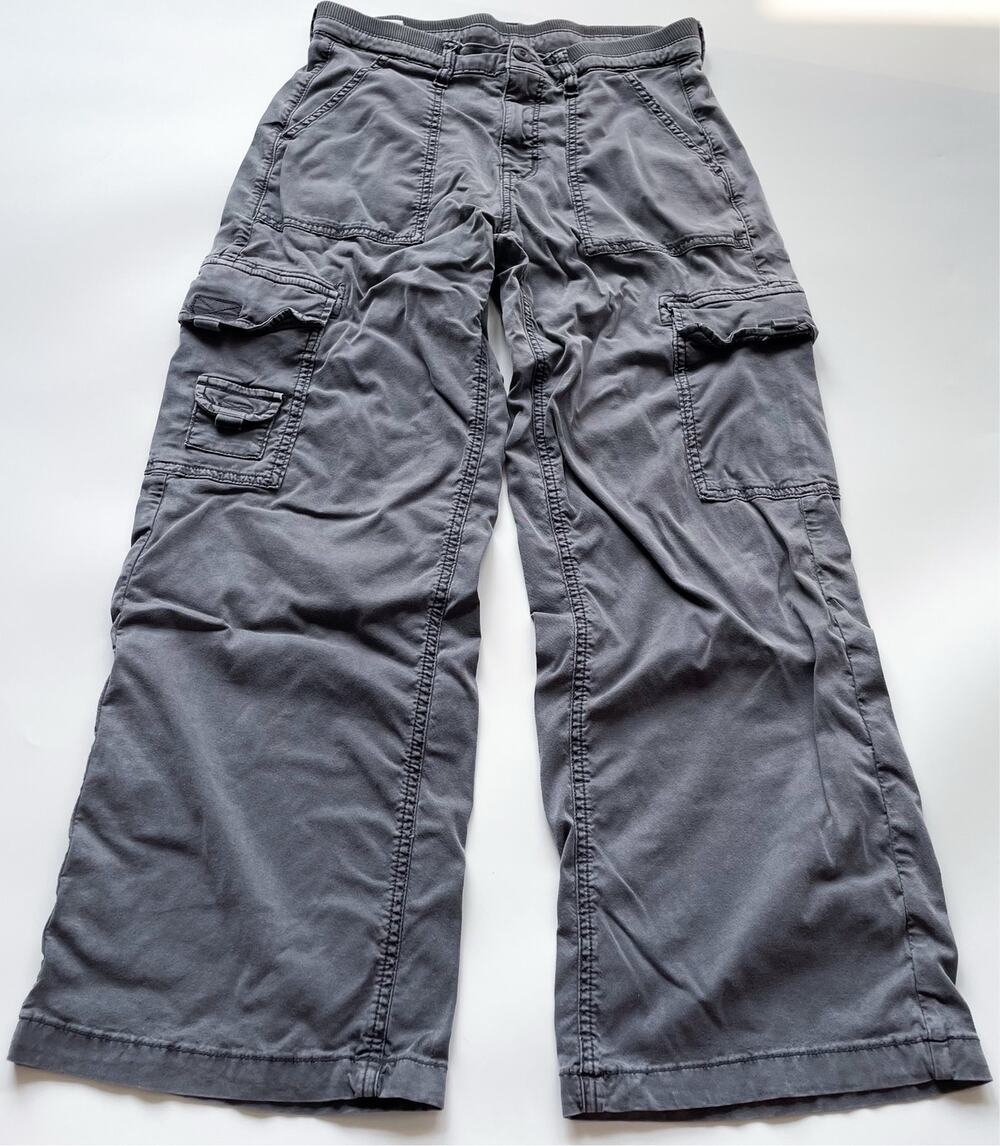 American Eagle Gray Wide Leg Stretch Cargo Pants Size 4 Short